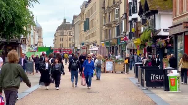 牛津Cornmarket Street Pedestrian Zone Oxford United Kingdom Ingdom June 2022 — 图库视频影像