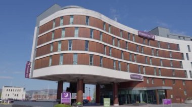 Belfast 'taki Premier Inn Oteli - BELFAST, BİRLİK KINGDOM - 25 Nisan 2022