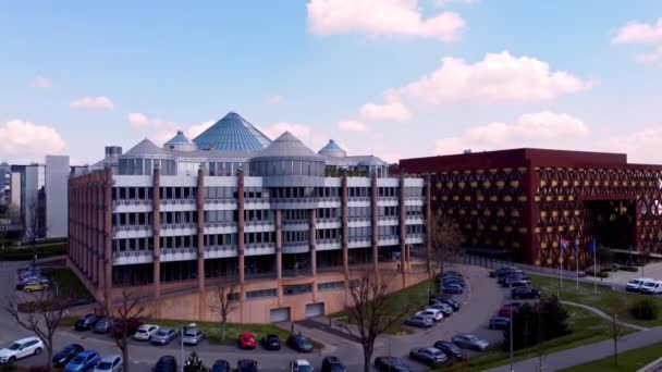ルクセンブルクのドイツ銀行ビル金融地区 航空写真 ルクセンブルク市Luxemburg エイプリル社30 2021 — ストック動画