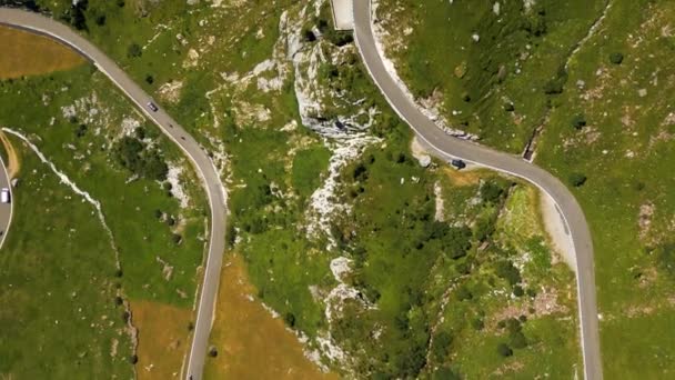 Bending Road Klausen Pass Switzerland View — ストック動画