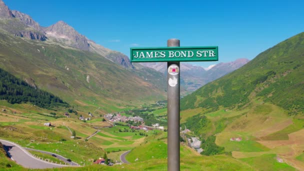 Famous James Bond Road Furka Pass Amazing Filming Location Goldfinger — ストック動画