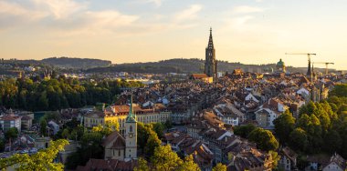 Akşamları eski Bern şehrine bir göz at - seyahat fotoğrafçılığı