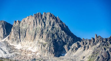 İsviçre 'deki Furka Geçidi' nin harika manzarası. Seyahat fotoğrafçılığı.