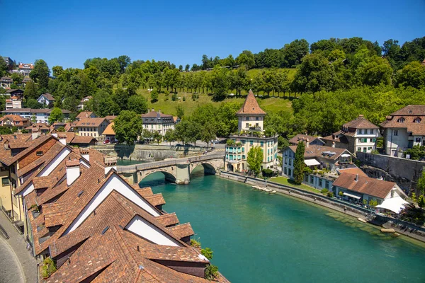 Piękne Stare Miasto Berna Turkusową Rzeką Aare Zdjęcia Wakacji — Zdjęcie stockowe