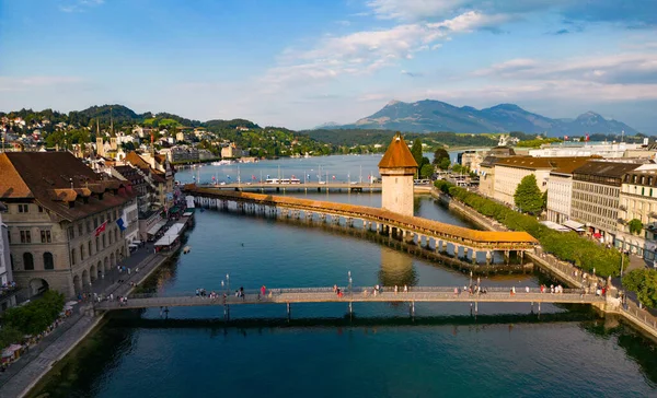 Berühmte Kapellenbrücke Über Die Reuss Luzern — Stockfoto