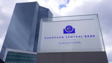 Frankfurt 'taki Avrupa Merkez Bankası - FRANKFURT MAIN, Almanya - 12 Temmuz 2022