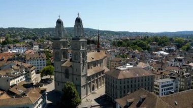 İsviçre 'nin Zürih şehrinde gökyüzünden bakıldığında seyahat fotoğrafçılığı