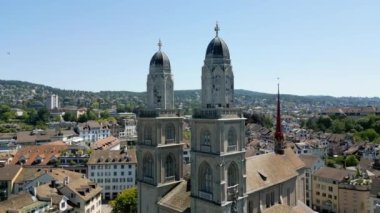 İsviçre 'nin Zürih şehrindeki Grossmunster Katedrali - seyahat fotoğrafçılığı