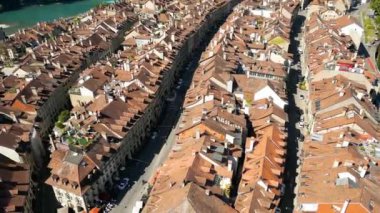 İsviçre 'nin Bern kenti - başkentin havadan görüşü - seyahat fotoğrafçılığı