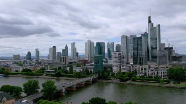 Skyline Frankfurt Germany Its Financial District Evening City Frankfurt Germany — 图库视频影像