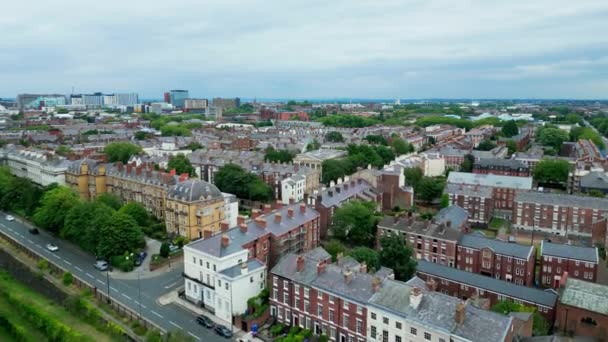 Κατοικίες Στην Πόλη Του Λίβερπουλ Drone Photography — Αρχείο Βίντεο