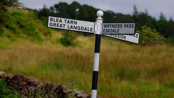 Direction Signs Wrynose Blea Tarn Lake District Travel Photography — Vídeos de Stock
