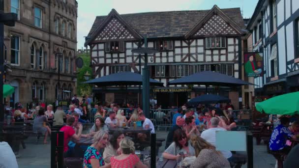 Stary Pub Wellington Ogródkiem Piwnym Manchesterze Manchester Zjednoczone Królestwo Sierpnia — Wideo stockowe