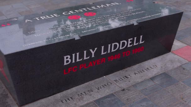 Památník Billyho Liddella Pochodu Slávy Stadionu Anfield Liverpool Liverpool Spojené — Stock video