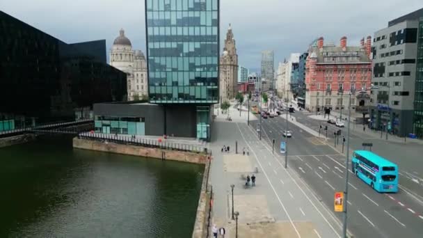 Flyg Över Stand Promenade Vid Liverpools Flodstrand Liverpool Förenade Kungariket — Stockvideo