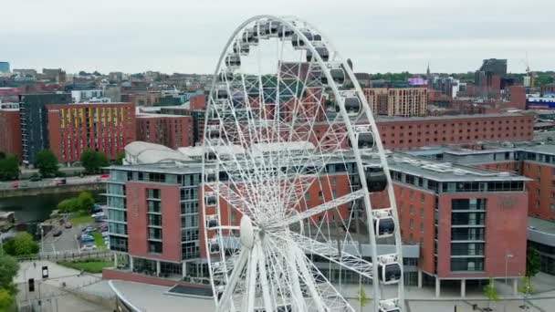 Wheel Liverpool Famous Ferris Wheel Albert Dock Liverpool United Kingdom — Vídeos de Stock