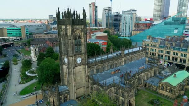 Manchester Cathedral Aerial View Manchester United Kingdom August 2022 — Stockvideo