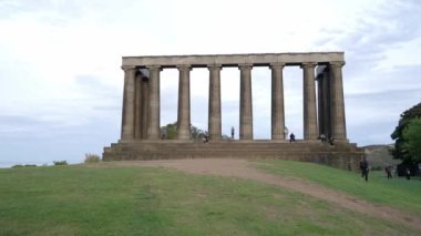 Calton Hill 'deki İskoçya Ulusal Anıtı - EDINBURGH, BİRLİK KINGDOM - 4 Ekim 2022