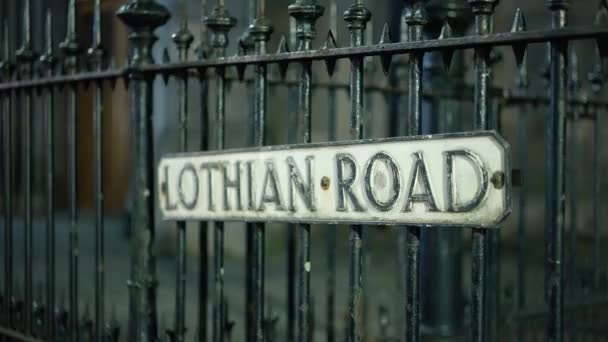 Straßenschild Lothian Road Edinburgh Edinburgh Vereinigtes Königreich Oktober 2022 — Stockvideo