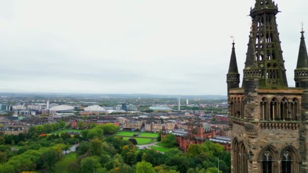 University Glasgow Historisk Huvudbyggnad Från Ovan Flygfoto Resor — Stockvideo