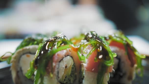 Traditional Japanese Food Close Sushi Chef Sprinkling Sesame Seeds Freshly — Vídeos de Stock