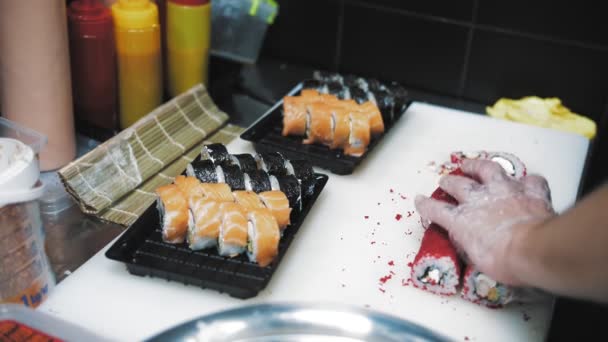 Sushi Japanese Food Cooking Culinary Close Sushi Chef Cutting Sushi — Vídeo de Stock
