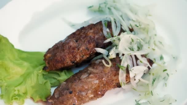 Lula Kebab Cooking Meat Skewer Meat Grill Close Rotation Freshly — стоковое видео