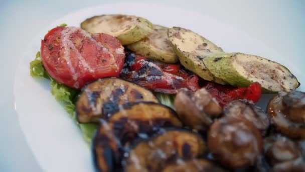 Grilled Vegetables Cooking Close Rotation Fried Grill Barbecue Vegetables Plate — Video Stock