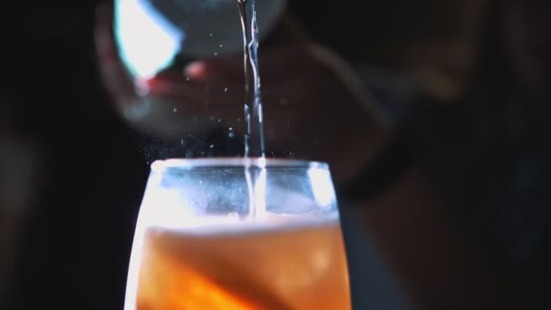 Cocktail Soda Bubbles Making Cocktail Close Bartender Gently Pours Bottled — ストック動画