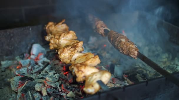 Fried Wings Grilled Chicken Wings Roasted Chicken Cooking Meat Skewer — Stock videók