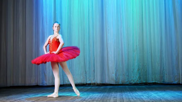 Ballet Rehearsal Stage Old Theater Hall Young Ballerina Red Ballet - Stock-foto