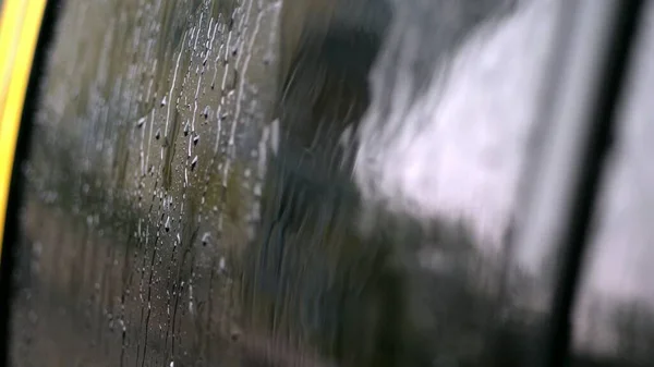 Close Car Glass Windows Rain Drops Drip Multitude Streams Its — Stock Photo, Image