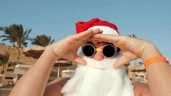 Санта Клаус Літня Відпустка Санто Розважається Кумедний Санта Сонцезахисні Окуляри — стокове фото