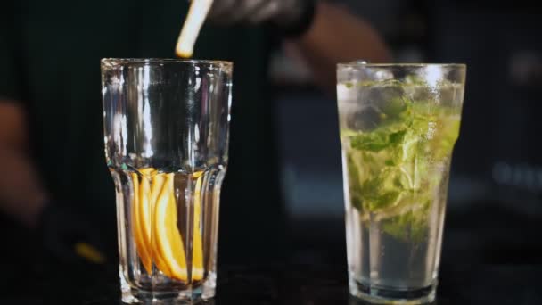 Cocktail Bartender Makes Cocktails Close Bartender Crushes Mint Leaves Slices — Stock Video