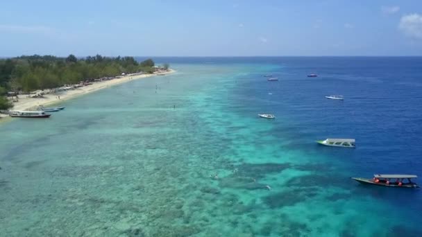 Panorama Panorama General Drone Gili Playa Bali Indonesia Soleado Día — Vídeos de Stock