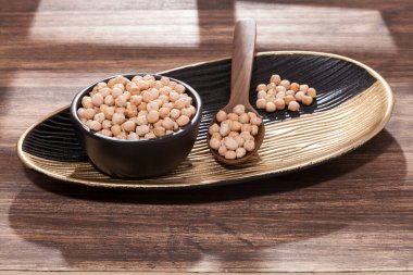 Cicer arietinum - Nohut çiğ taneleri; Önemli Mutfak ve Beslenme Kaliteleri Legume