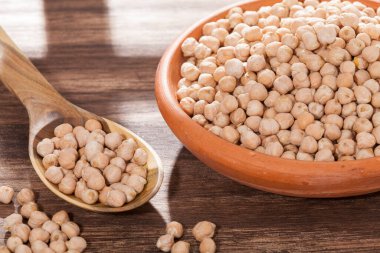 Cicer arietinum - Nohut çiğ taneleri; Önemli Mutfak ve Beslenme Kaliteleri Legume