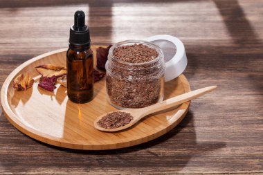 Linum Usitatissimum - Organik Linseed Yağı ve Flax Tohumları