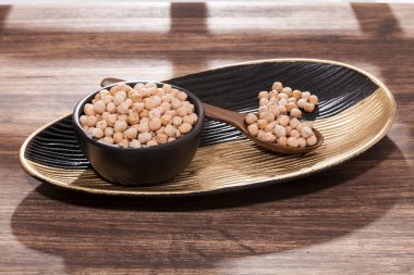 Cicer arietinum - Nohut çiğ taneleri; Önemli Mutfak ve Beslenme Kaliteleri Legume