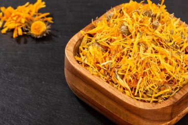 Calendula officinalis Hierba Astercea - Kurumuş takvim çiçekleri