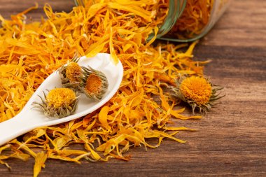 Calendula officinalis Hierba Astercea - Kurumuş takvim çiçekleri