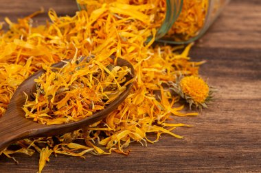 Calendula officinalis Hierba Astercea - Kurumuş takvim çiçekleri