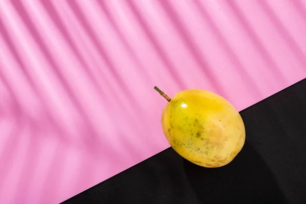 Passionsblume Passiflora Edulis Passionsfrucht Leckeres Tropisches Obst — Stockfoto