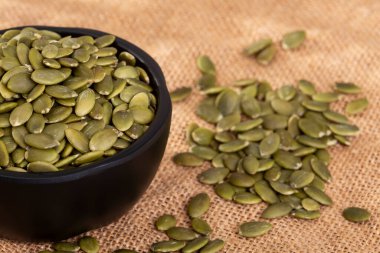 Lezzetli Çiğ Organik Kabak Tohumları Kabuksuz