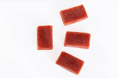 Tatlı yumuşak Guava; Beyaz Arkaplanda Fotoğraf