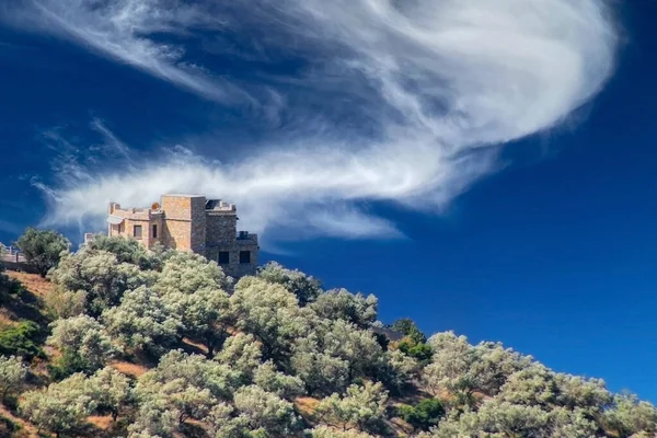 Luxe Huis Met Olijfbomen Een Prachtig Uitzicht Evoia Eiland Griekenland — Stockfoto