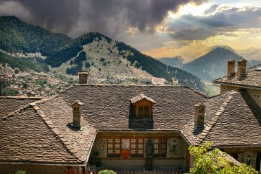 Yunanistan 'ın kuzeyindeki Metsovo köyünde geleneksel mimari