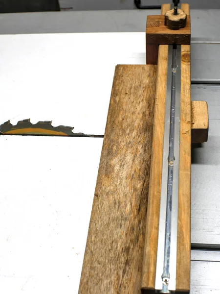 Yourself Kappschlitten Für Tischsäge Aus Holz Und Aluminium — Stockfoto