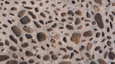 Suelo de rocas y cemento