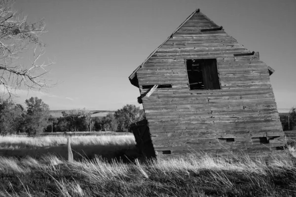 Granero Madera Abandonado Inclinado — Foto de Stock